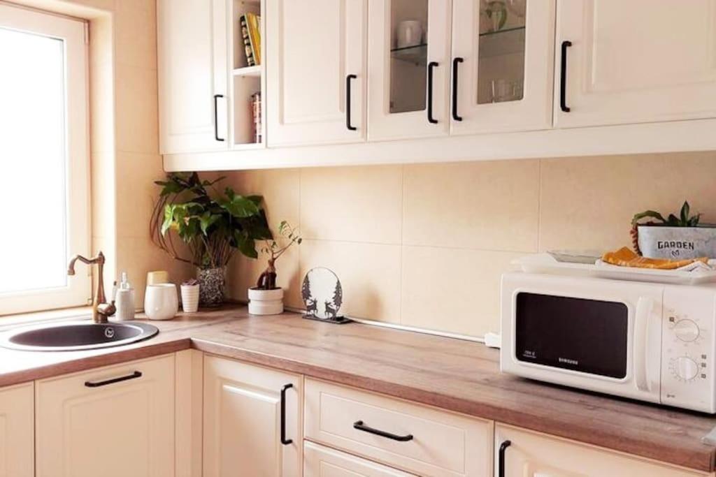 Cosy Boutique 61 Sqm Apartment - Private Parking - Ten Blocks Residence بوخارست المظهر الخارجي الصورة
